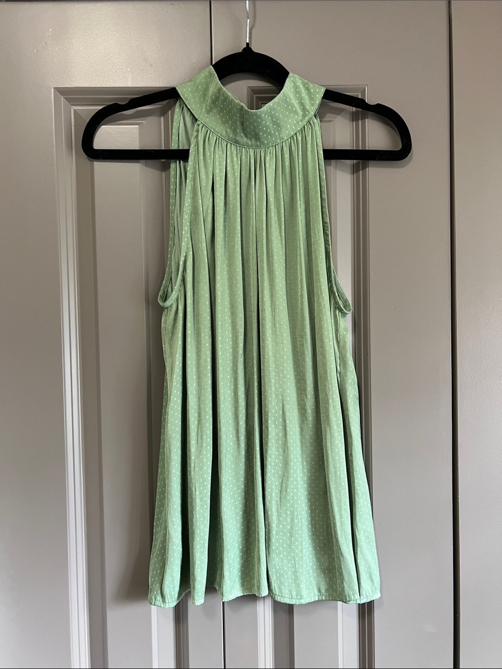 🌸3/$15 🌸 Ricki's Mint Green Halter Sleeveless Top
